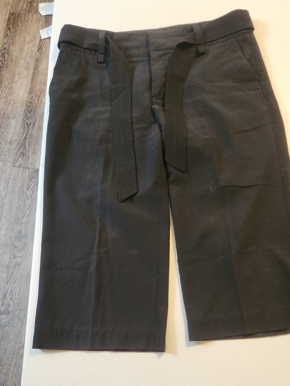 Women's Black Casual Belted Capri Shorts